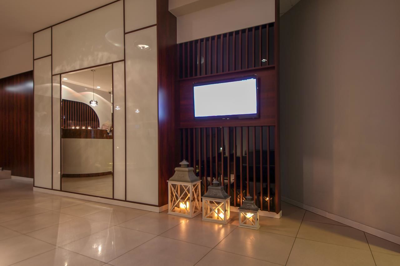 Отель Hotel Sara Kolo-17