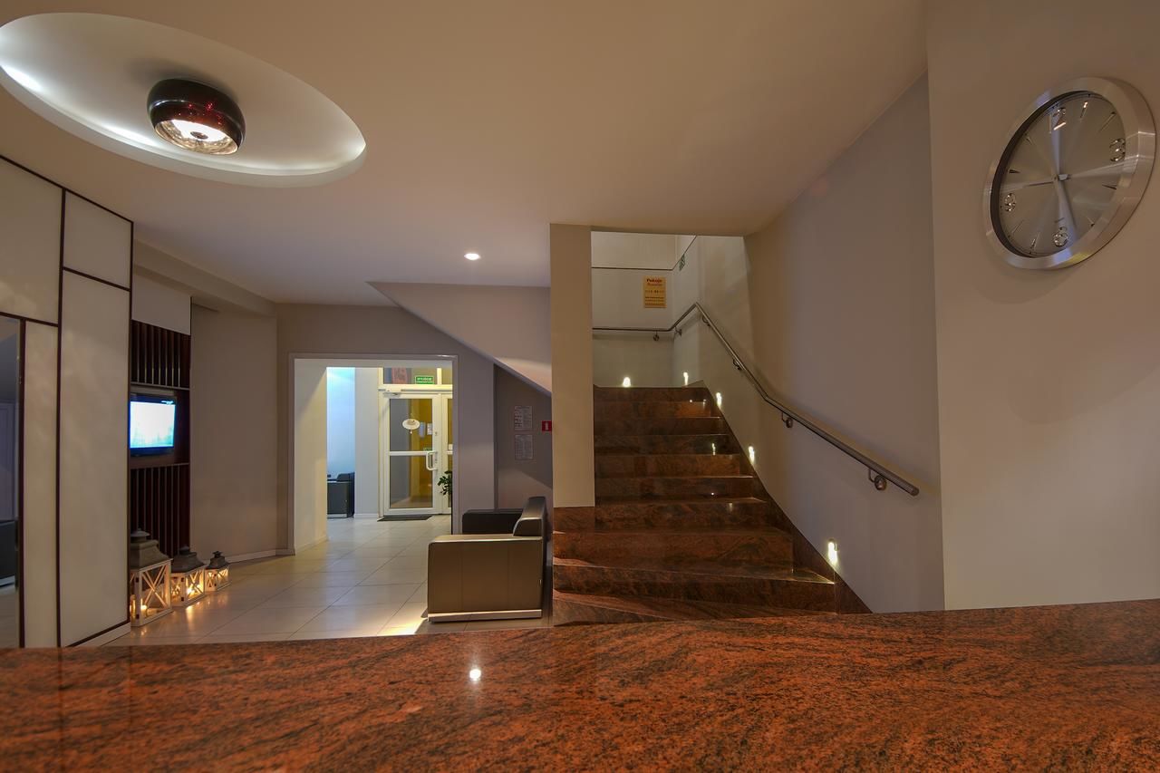 Отель Hotel Sara Kolo-18